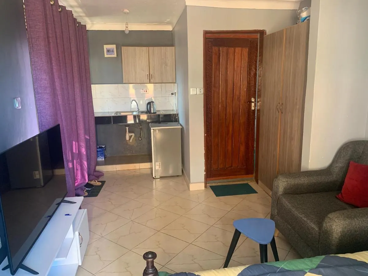 Bukoto-Kisaasi Flats Lägenhet Kampala